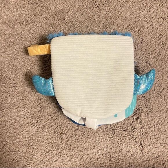 Make Believe Ideas Shark Puppet book NWOT - Picture 4 of 7